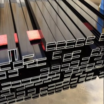 Workstations Aluminum Extrusion Profile 5052 5083 Square Anti Rust 5.0 Mm